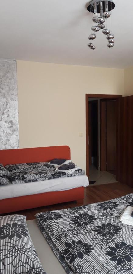 Apartments 17 - 23 Ad Kamzik Доновали Екстериор снимка